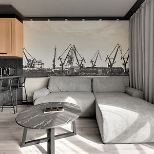 Doki Living & Foodhall By Downtown Apartments